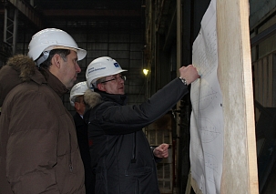 Заместитель главы Минпромторга РФ проинспектировал строительство круизного лайнера на заводе «Лотос»