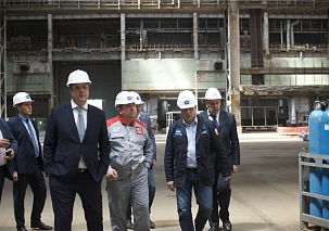 Глава ОСК Алексей Рахманов проинспектировал ход строительства круизного лайнера PV300VD 